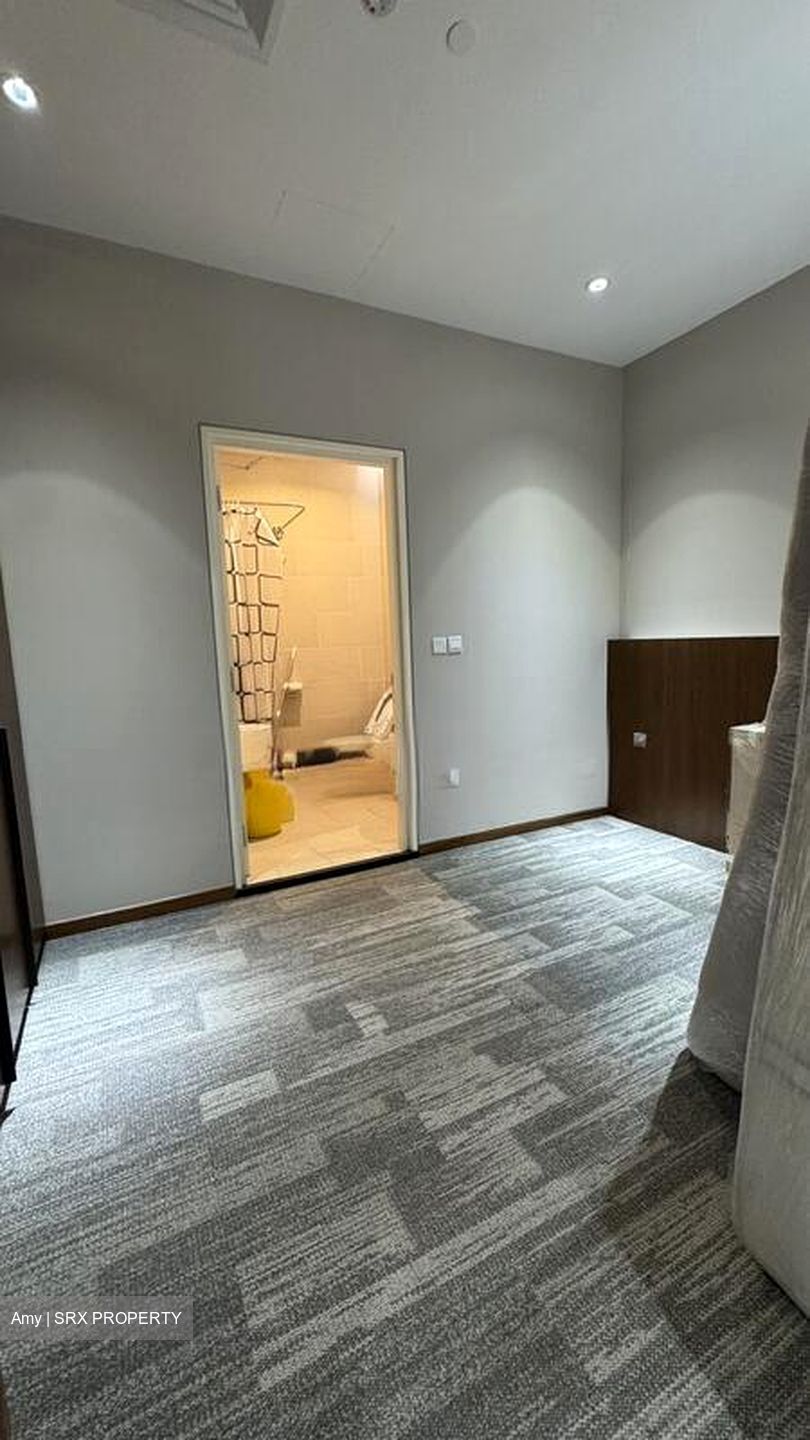 PLUS (D1), Office #580080801